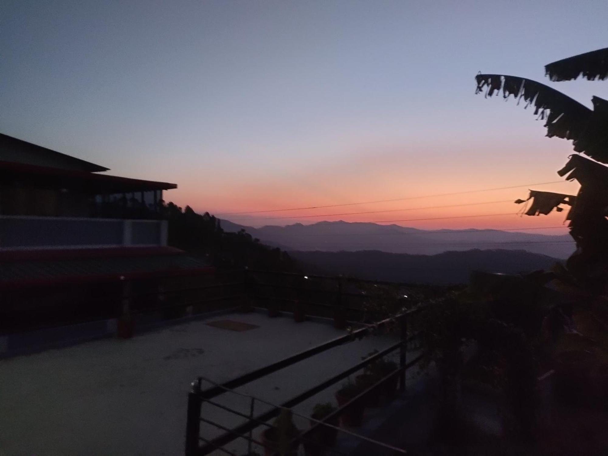 Appartement The Heavens à Almora Extérieur photo